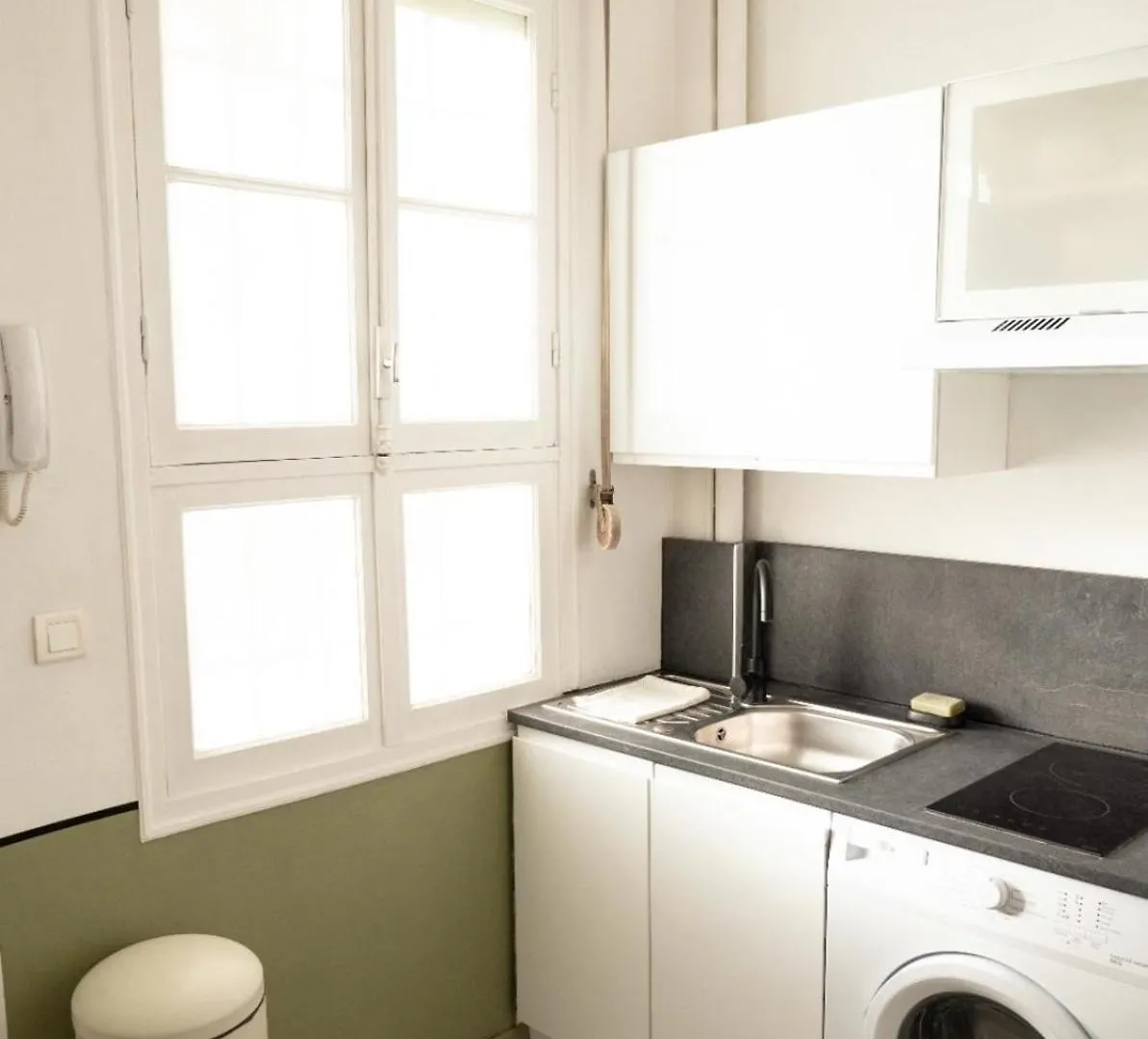 Charming Studio Center Juan Les Pins - Perfect Location 0*, Juan-les-Pins