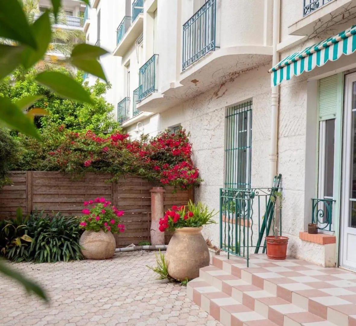 Charming Studio Center Juan Les Pins - Perfect Location 0*, Juan-les-Pins Frankrig